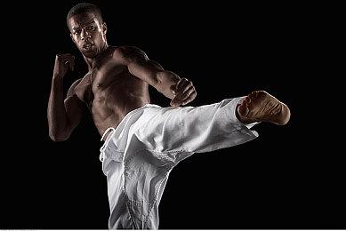 国产古风真人互动游戏《咸鱼殿下》3月1日steam正式发售